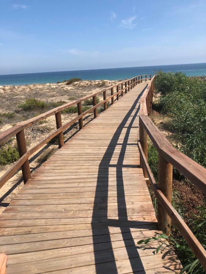 آريناليس ديل سول Luxury Beach Front Apartment المظهر الخارجي الصورة
